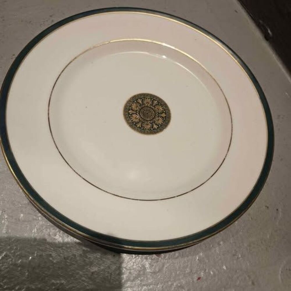 Royal Doulton Oxford Green 8" Plate